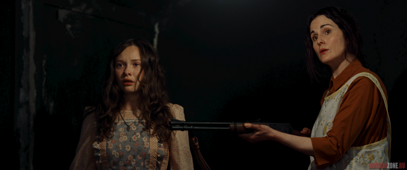 Одни из них — кадры и русский трейлер хоррор-триллера, снятого дочкой Стивена Спилберга