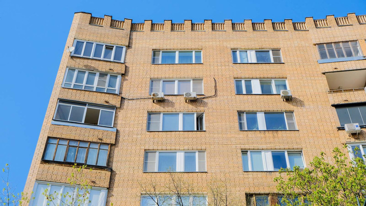 В Москве ремонтируют 10 домов, где жили актеры фильма "Они сражались за Родину" - Новости на Вести.ru