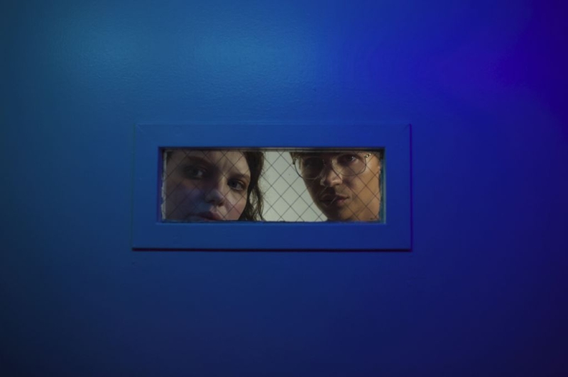 Image default