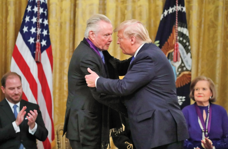 Политический триллер: как президент Трамп мстит Голливуду