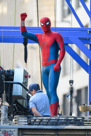 Настоящий Человек-паук: фотографии со съёмок нового кинокомикса Marvel с Томом Холландом