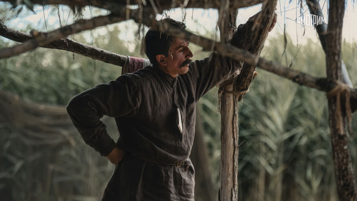 Тимофей Окроев: "Андрей Кончаловский – потрясающий педагог, он давал такие советы, которые мне выстраивали правду сцены мгновенно" - Новости на Вести.ru