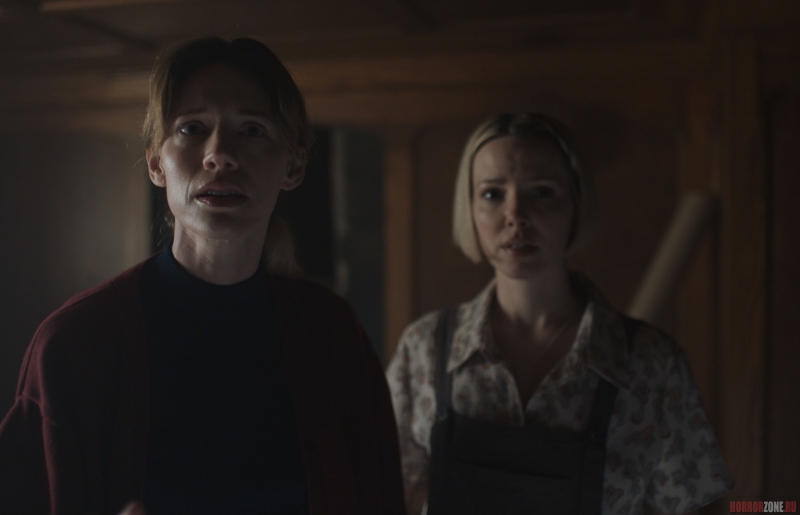 Упор на атмосферу: русский постер и кадры из хоррора "Белдхэм. Проклятие ведьмы"