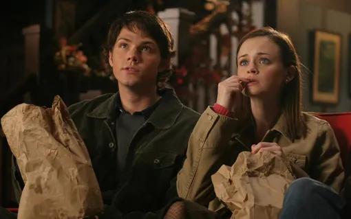 5 сериалов, которые помогут справиться с осенней хандрой