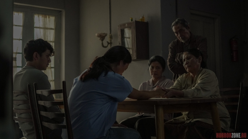 На сахарной фабрике в Индонезии что-то не так...