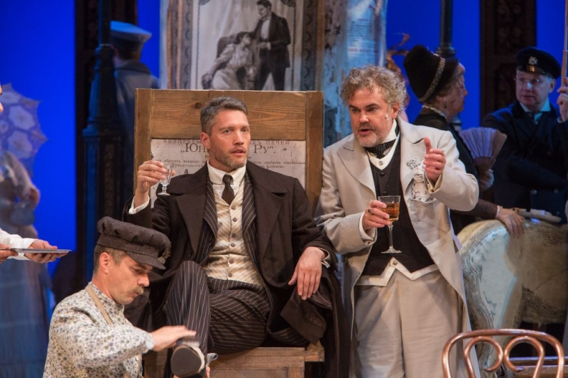 Павел Харланчук: «Люди хотят нравиться и быть любимыми, а актеры – вдвойне»