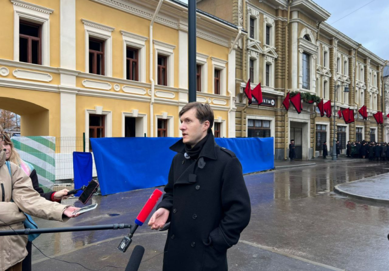 Съемки «Шума времени» Алексея Учителя: столица 50-х посреди кинопарка Москино