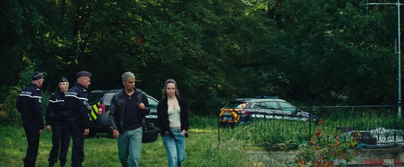 Журналисты-"Стервятники" расследуют исчезоновения девушек в новом триллере