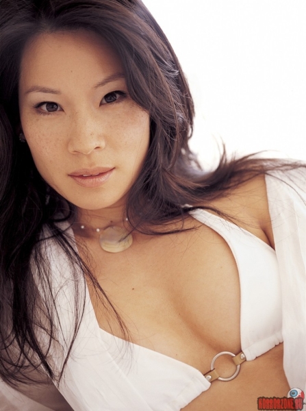 Красота по-азиатски: фото "для взрослых" от Люси Лью